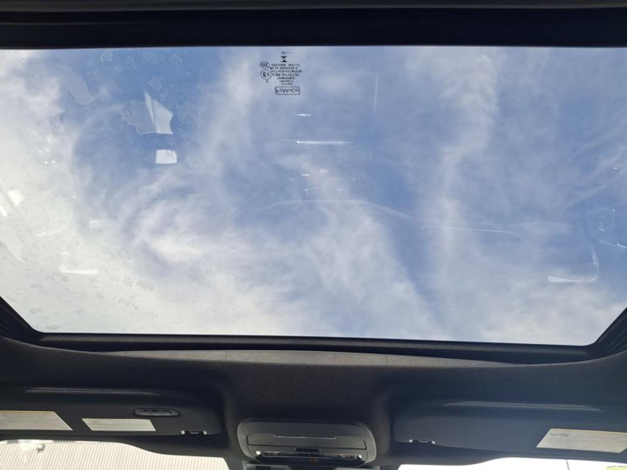 2025 Ford F-150 LARIAT 502A | Pano Sunroof | Leather | H.U.D. | Twenties | Tailgate Pkg | Mobile Office Pkg Photo