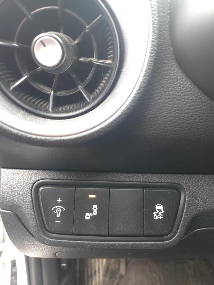 2023 Kia Forte Sedan EX IVT Photo