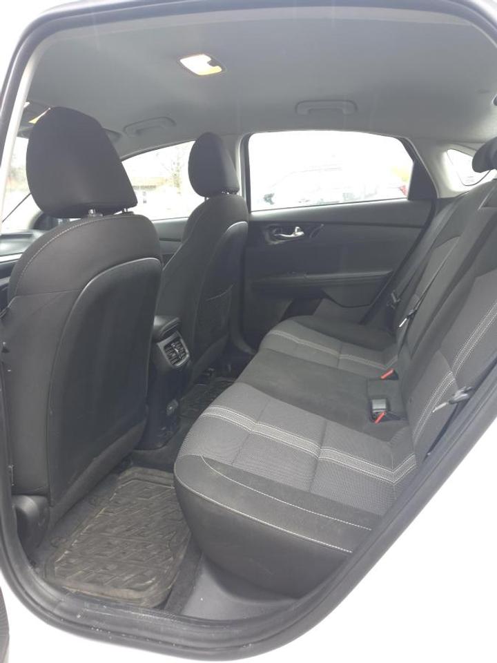 2023 Kia Forte Sedan EX IVT Photo