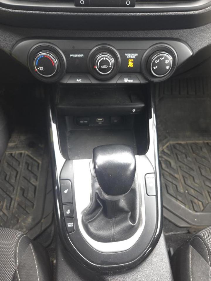 2023 Kia Forte Sedan EX IVT Photo