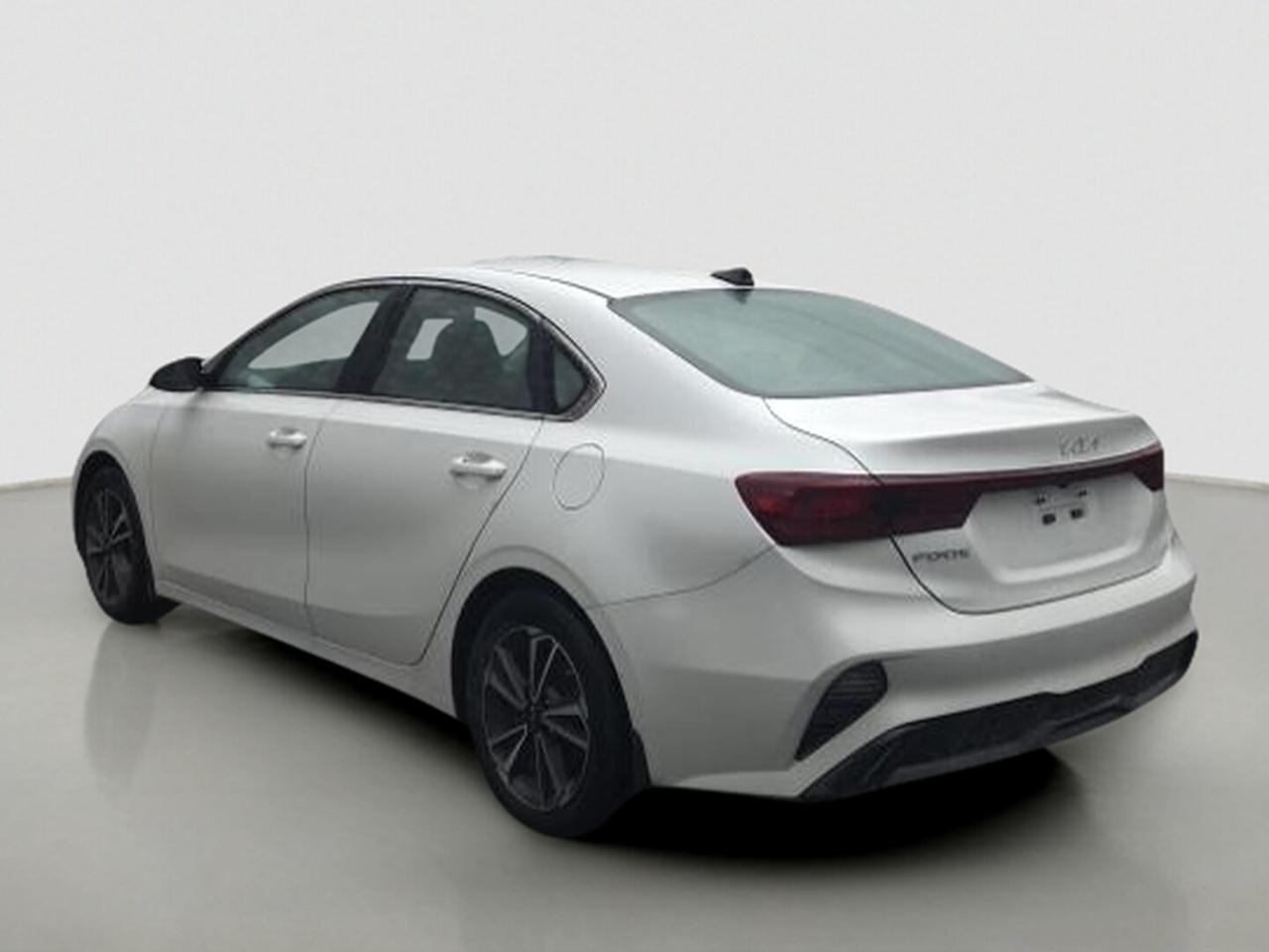 2023 Kia Forte Sedan EX IVT Photo