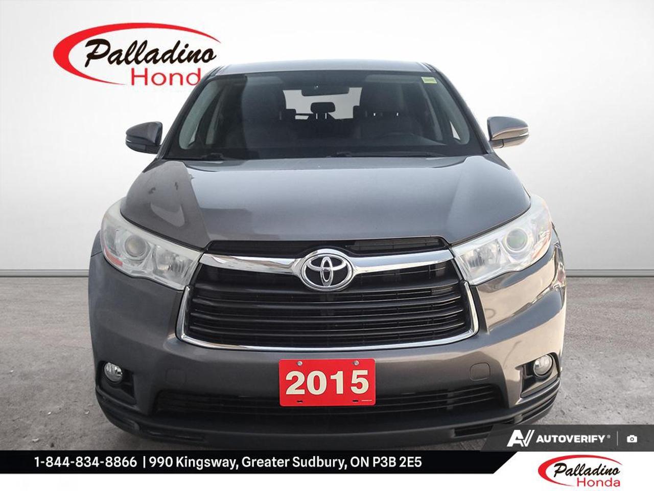 2015 Toyota Highlander LE Photo