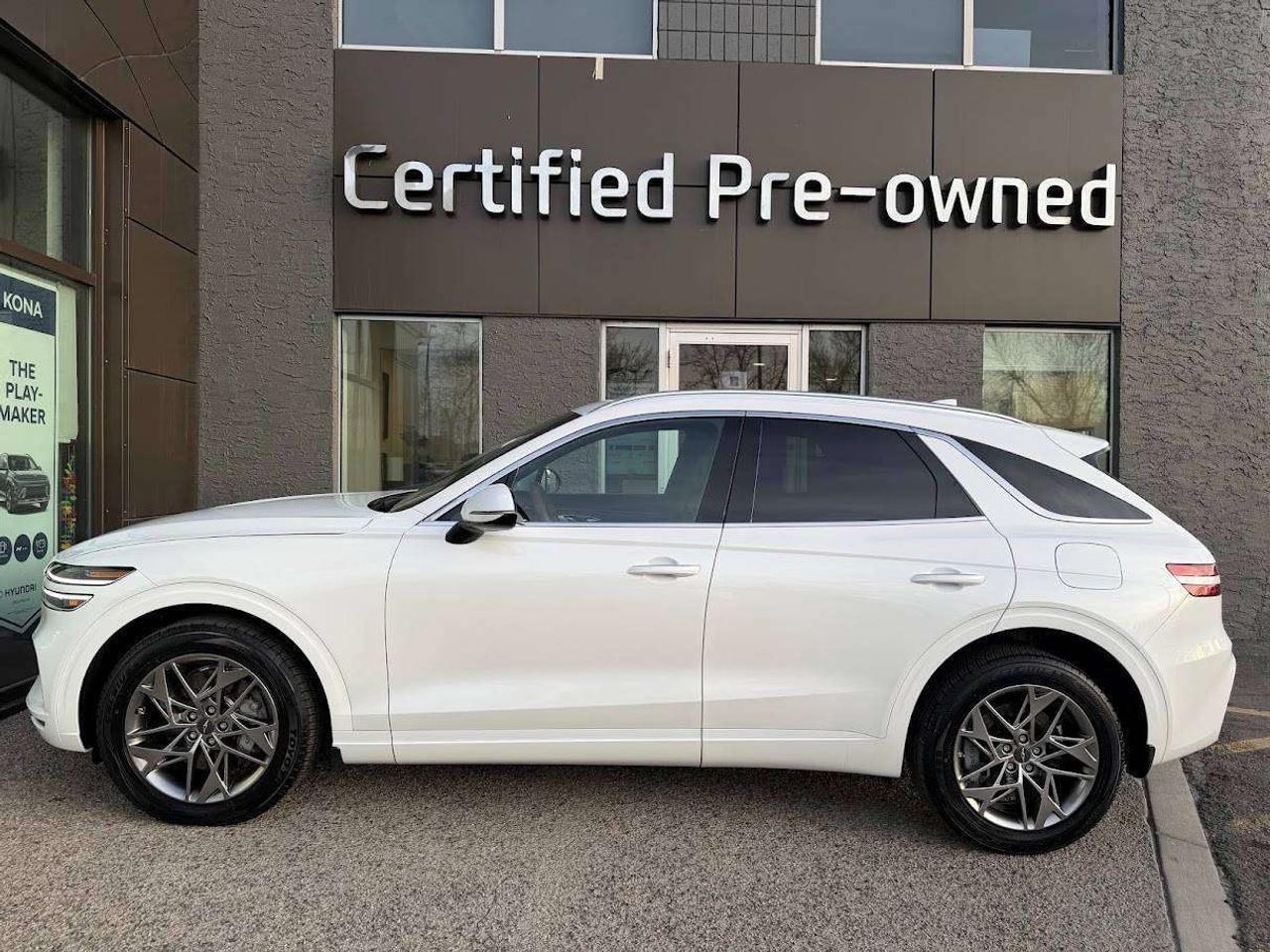 Used 2024 Genesis GV70 ADVANCED w/ AWD / PANO ROOF / LEATHET for sale in Calgary, AB