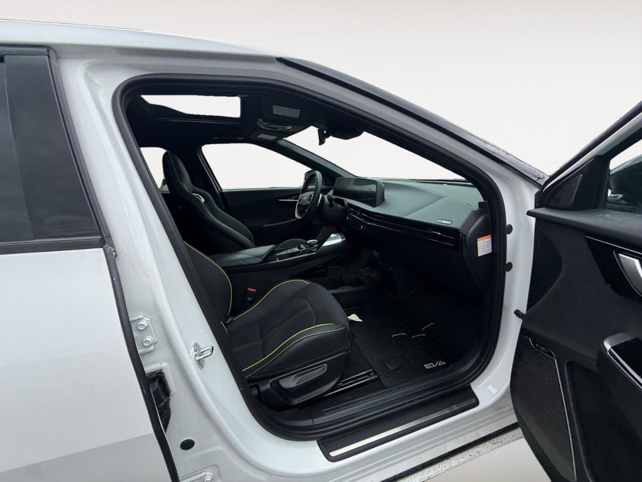 2024 Kia EV6 GT AWD Photo