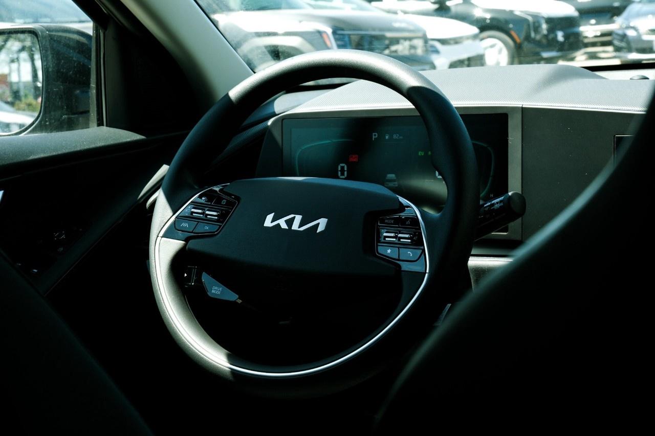 2026 Kia NIRO LX FWD Photo