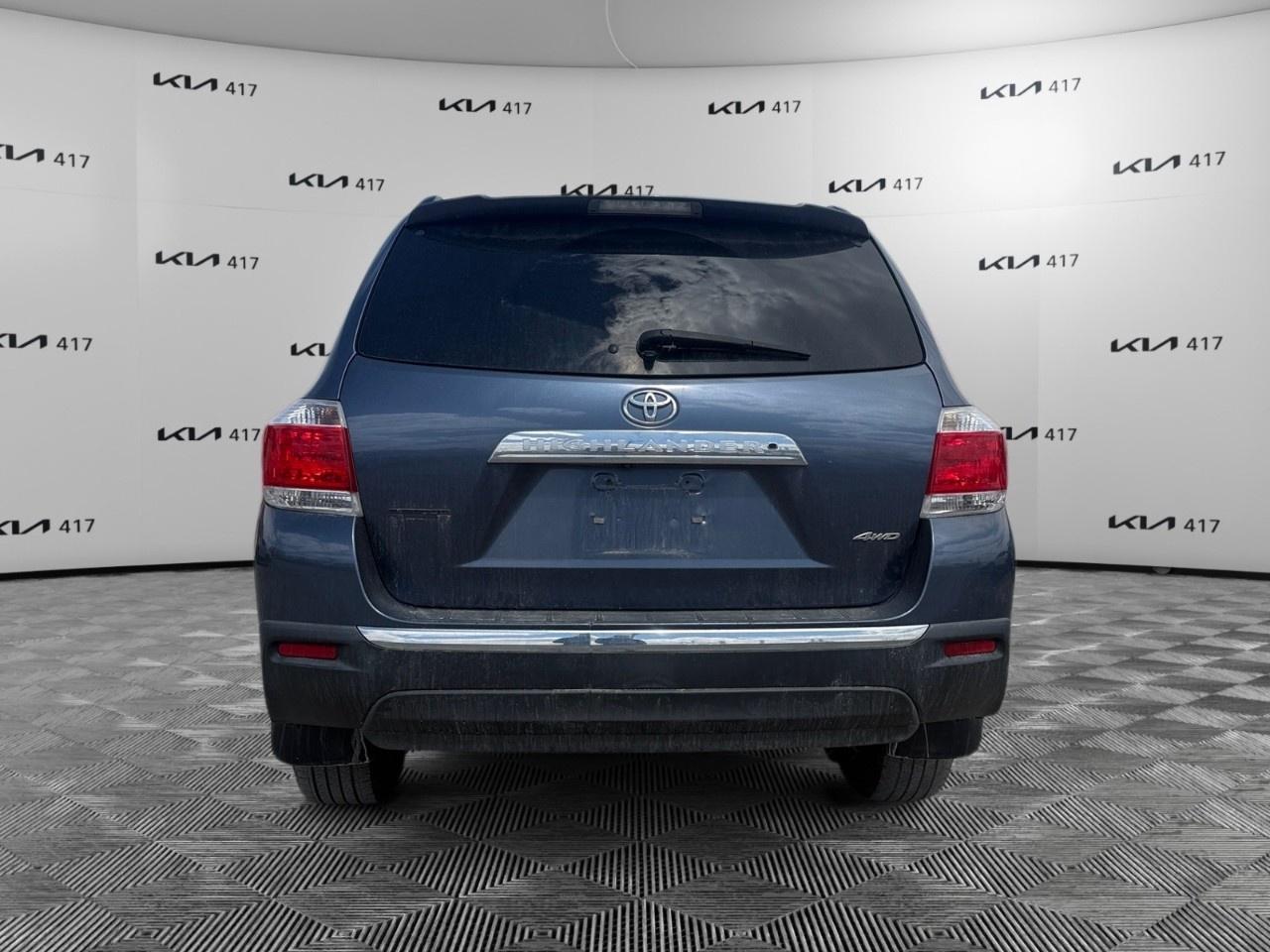 2011 Toyota Highlander 4WD 4DR Photo3