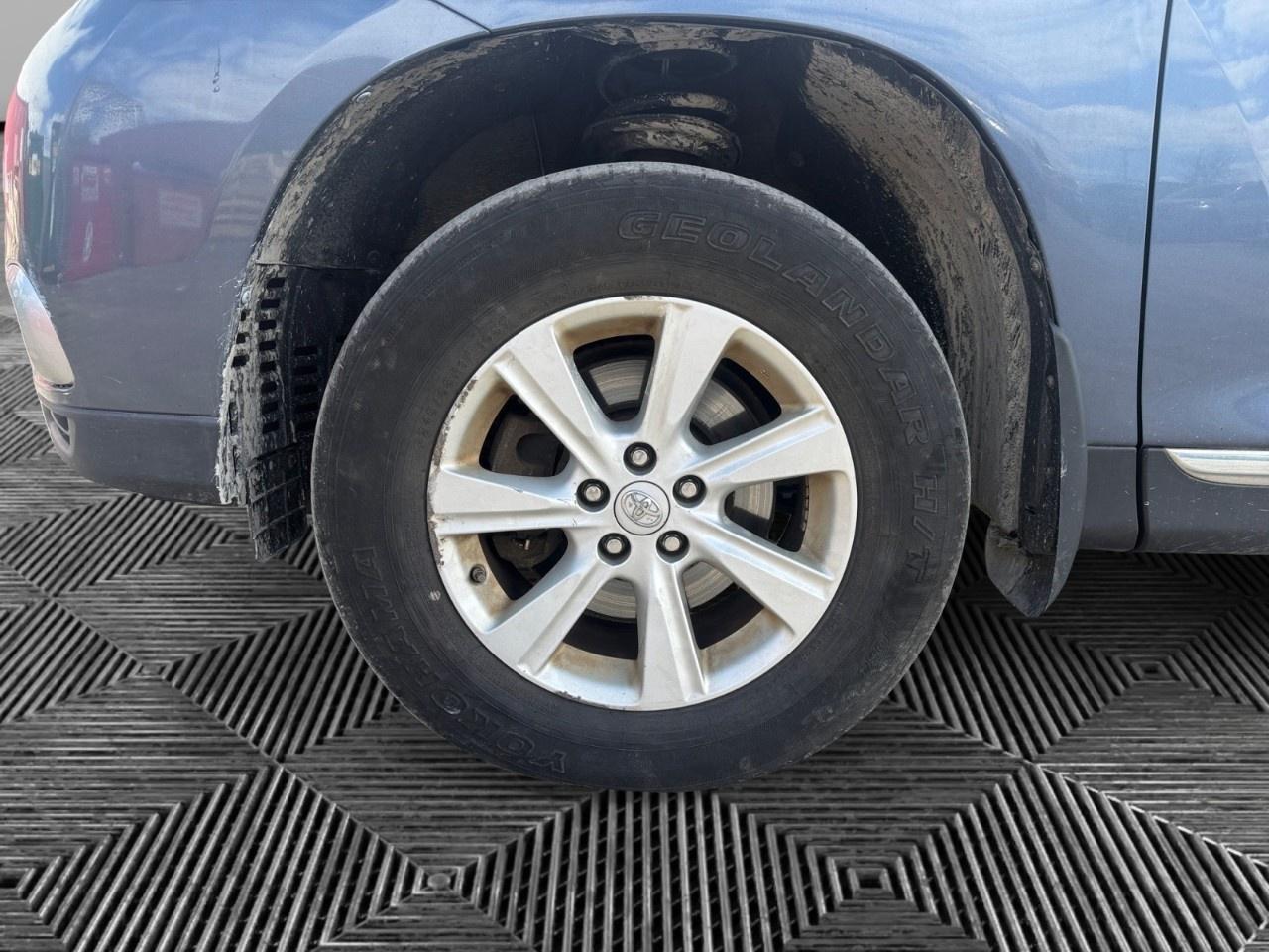 2011 Toyota Highlander 4WD 4DR Photo