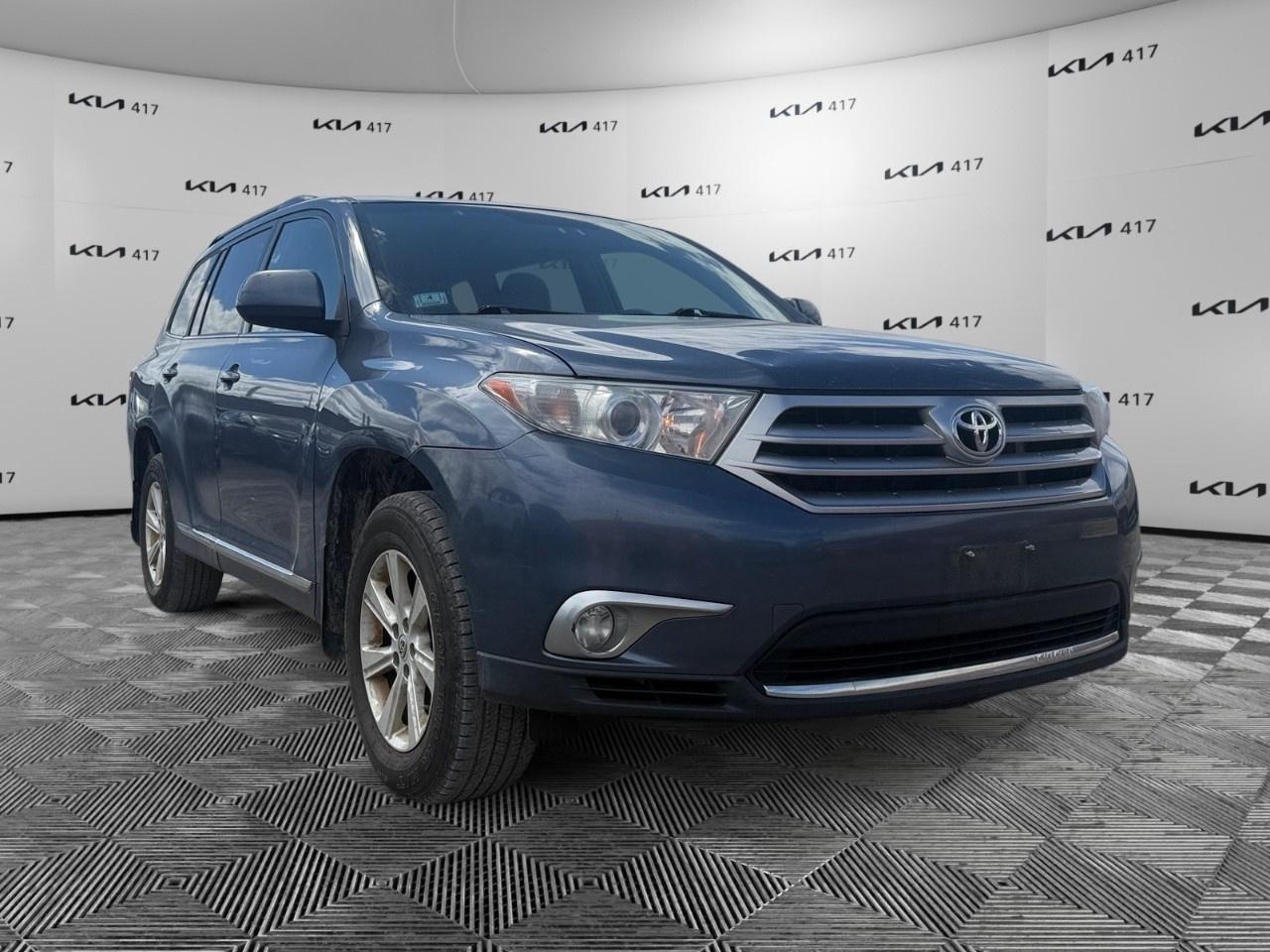 2011 Toyota Highlander 4WD 4DR Photo