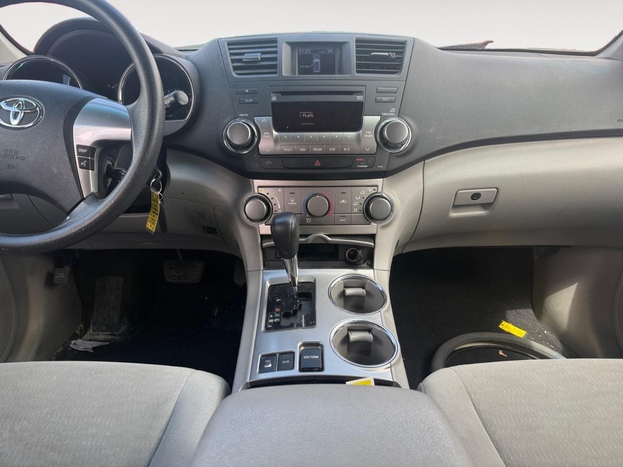 2011 Toyota Highlander 4WD 4DR Photo