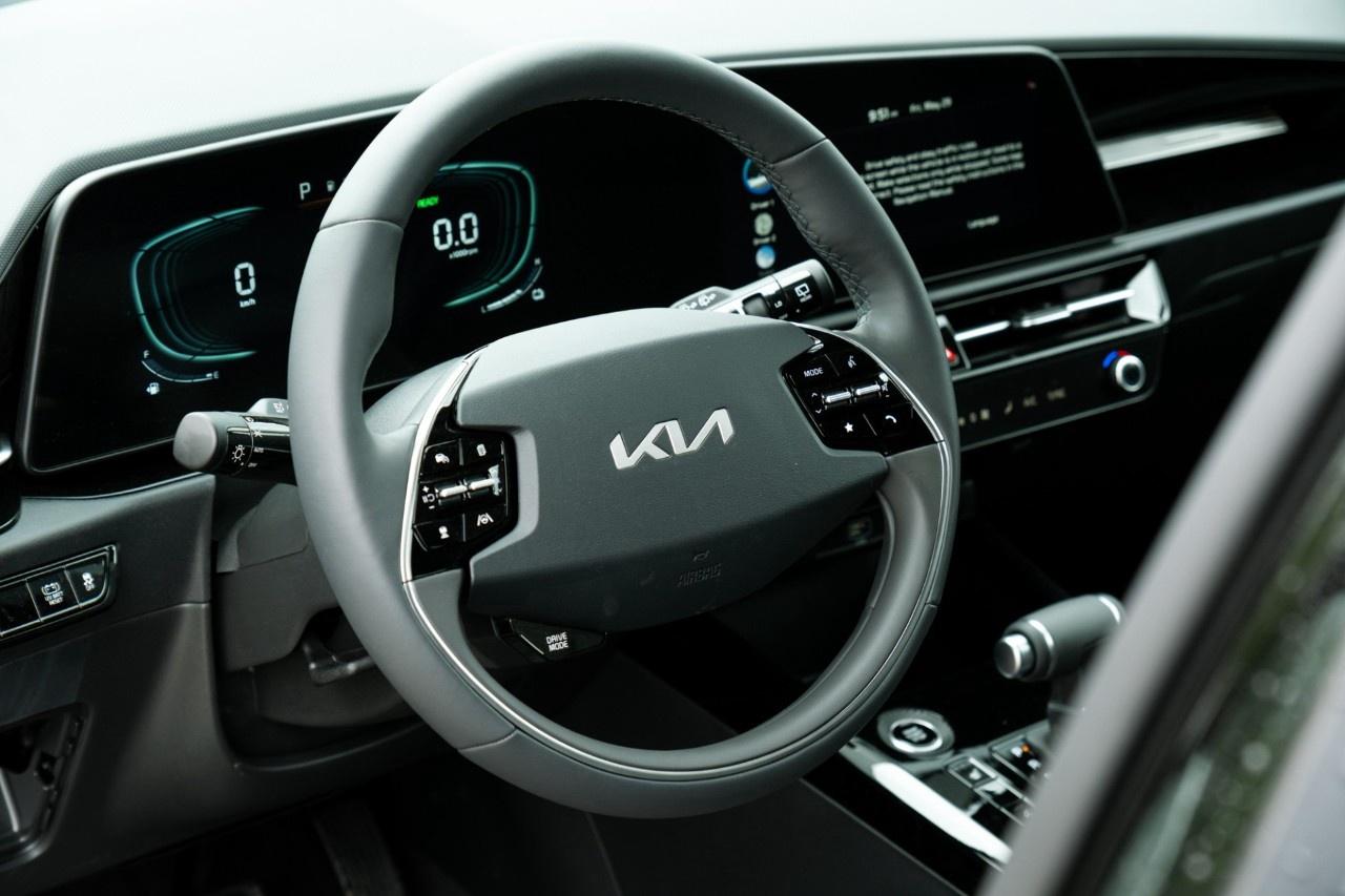 2026 Kia NIRO EX FWD Photo