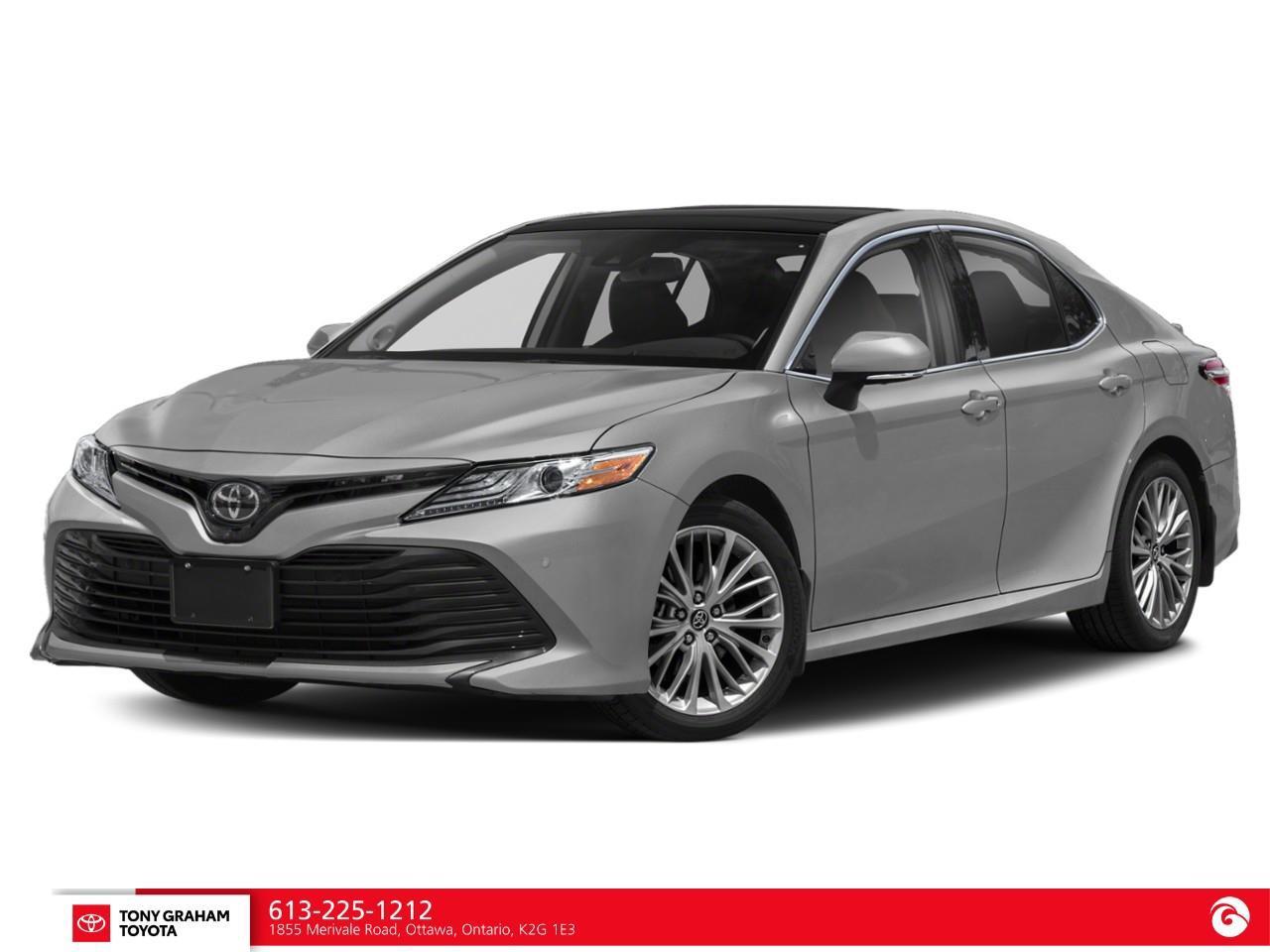Used 2018 Toyota Camry XLE for sale in Ottawa, ON