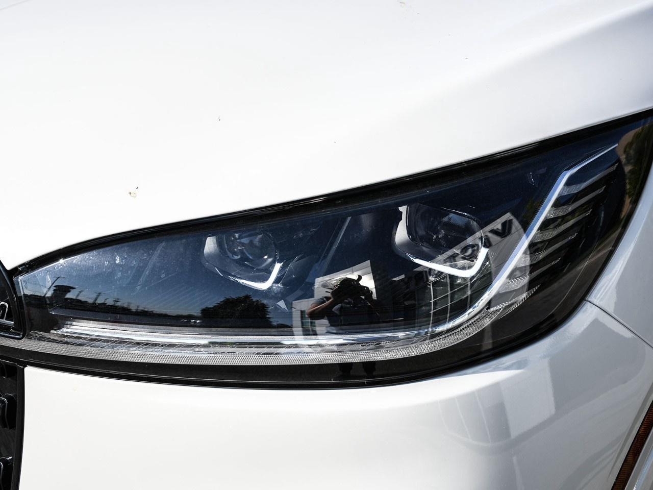 2026 Lincoln Aviator Reserve AWD Photo3