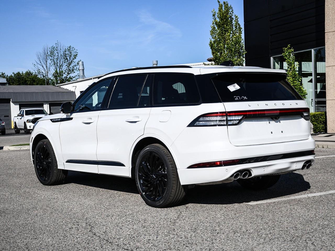 2026 Lincoln Aviator Reserve AWD Photo