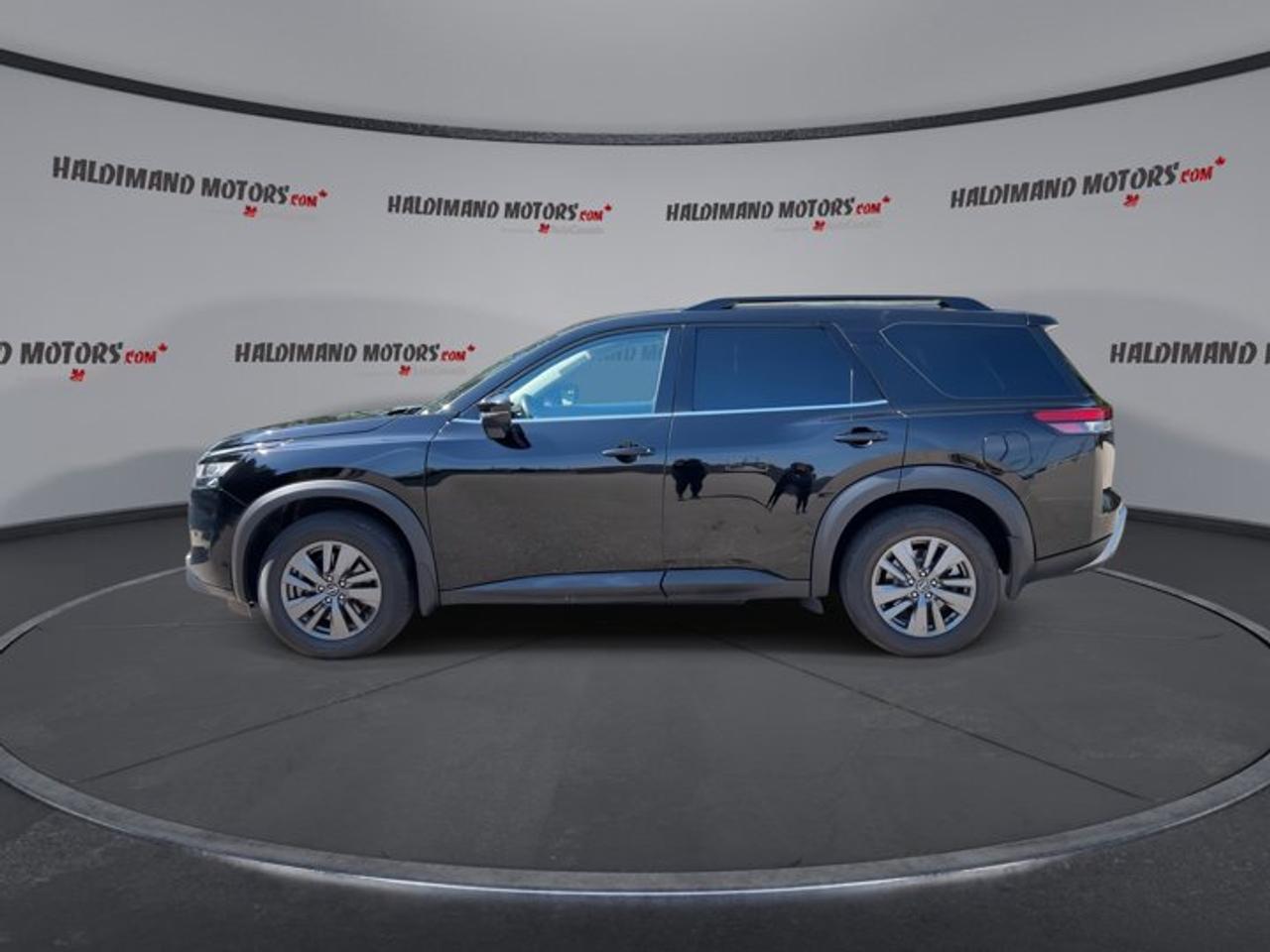2022 Nissan Pathfinder SV 4WD | No Accidents | 360 Camera | Panoramic Roof Photo