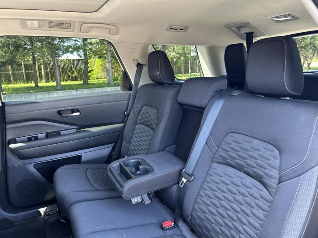 2022 Nissan Pathfinder SV 4WD | No Accidents | 360 Camera | Panoramic Roof Photo
