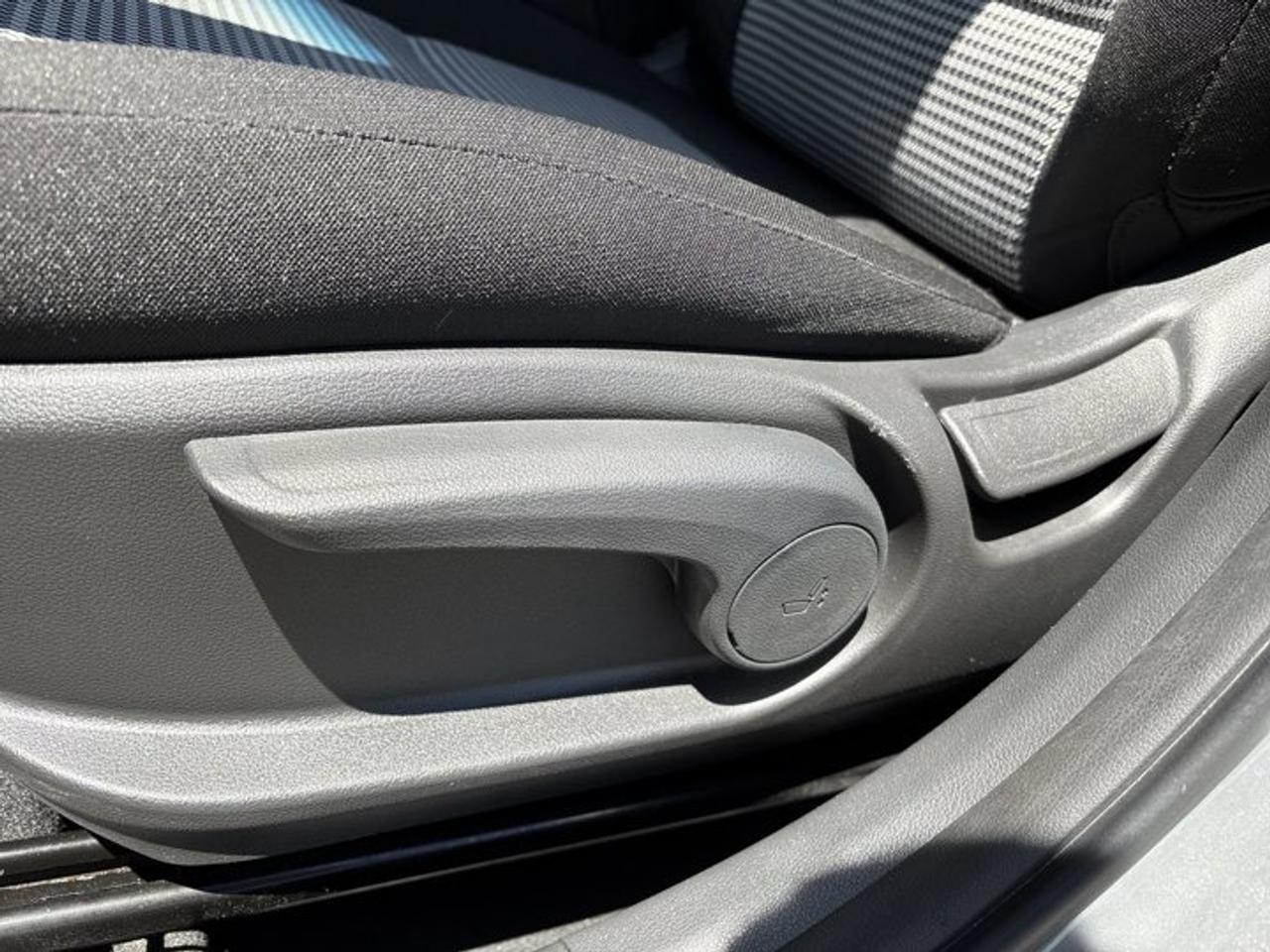 2021 Hyundai KONA Preferred FWD | No Accidents | Heated Steering Wheel Photo