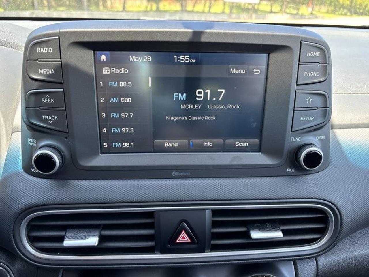 2021 Hyundai KONA Preferred FWD | No Accidents | Heated Steering Wheel Photo
