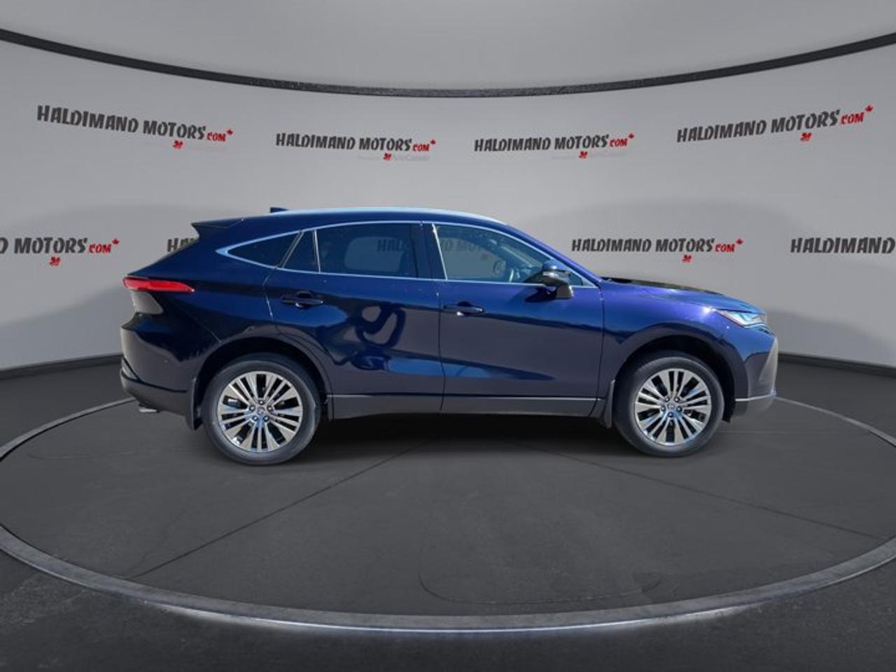 2022 Toyota Venza XLE AWD | No Accidents | Leather Seats | Heated Steering Wheel Photo
