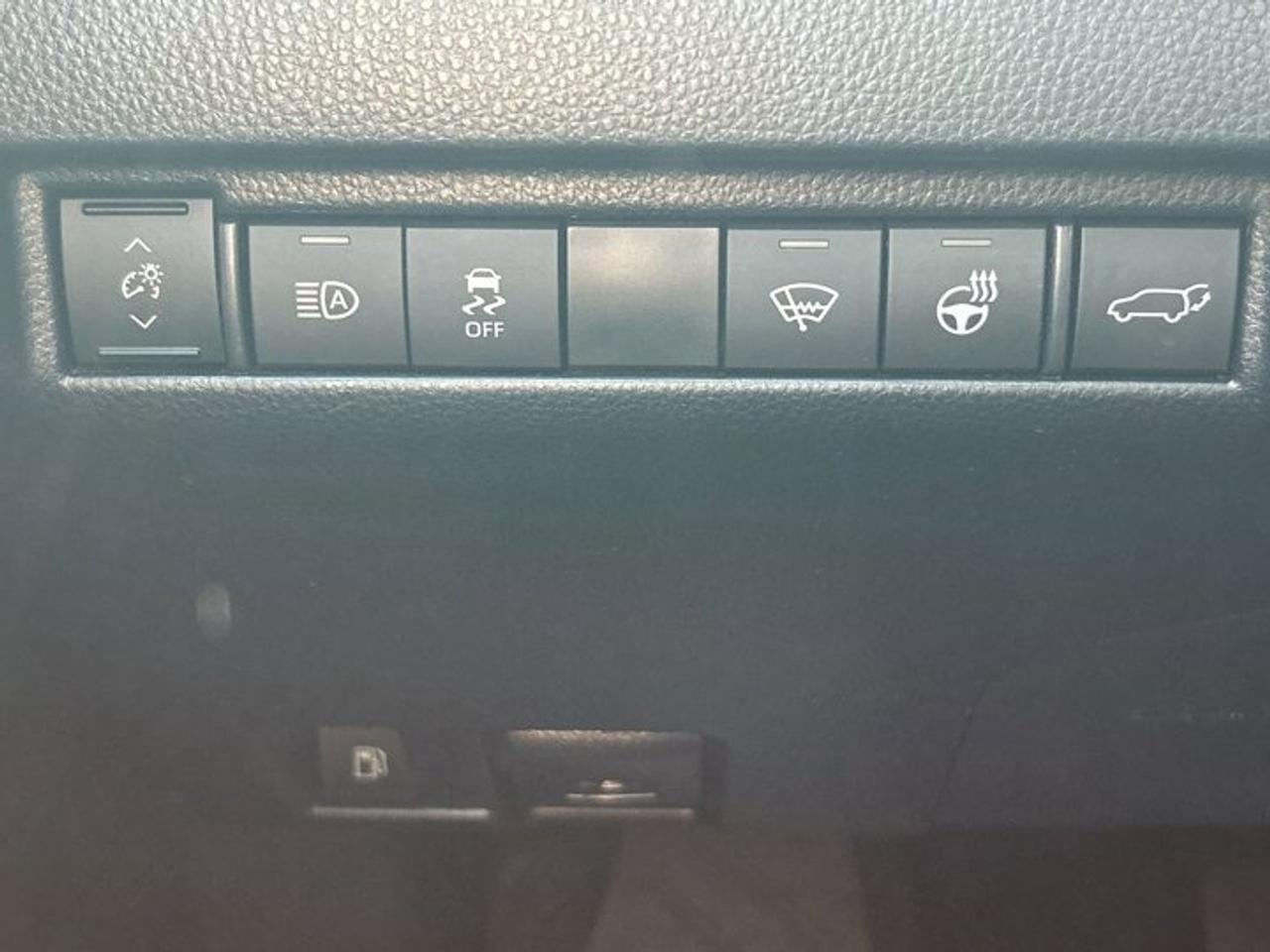 2022 Toyota Venza XLE AWD | No Accidents | Leather Seats | Heated Steering Wheel Photo
