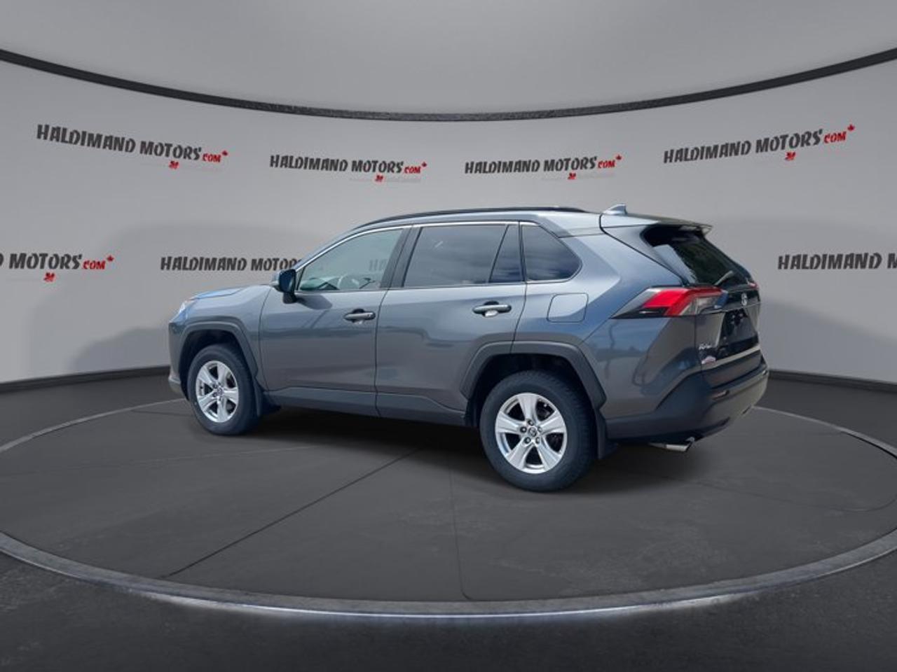 2019 Toyota RAV4 XLE AWD | No Accidents | Sunroof | Heated Steering Photo