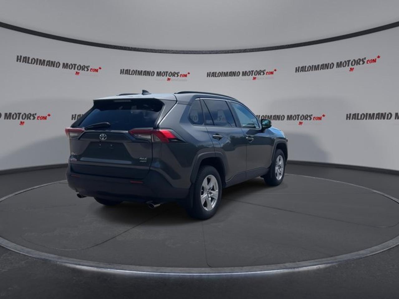2019 Toyota RAV4 XLE AWD | No Accidents | Sunroof | Heated Steering Photo