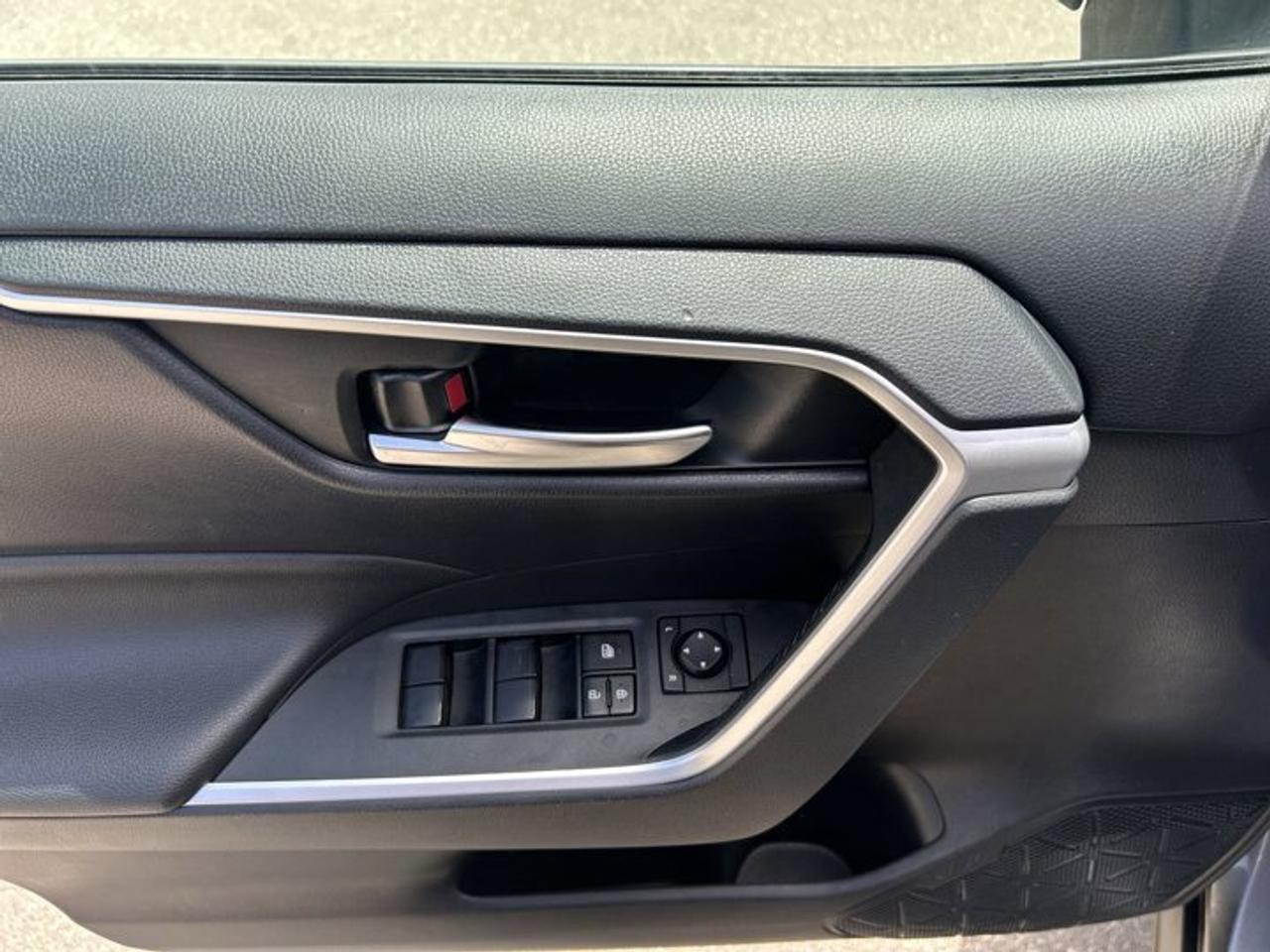 2019 Toyota RAV4 XLE AWD | No Accidents | Sunroof | Heated Steering Photo