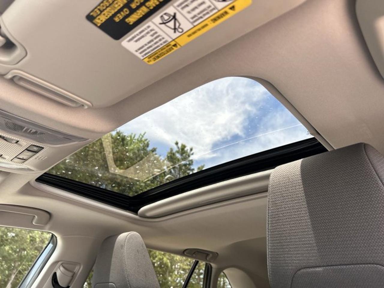 2019 Toyota RAV4 XLE AWD | No Accidents | Sunroof | Heated Steering Photo