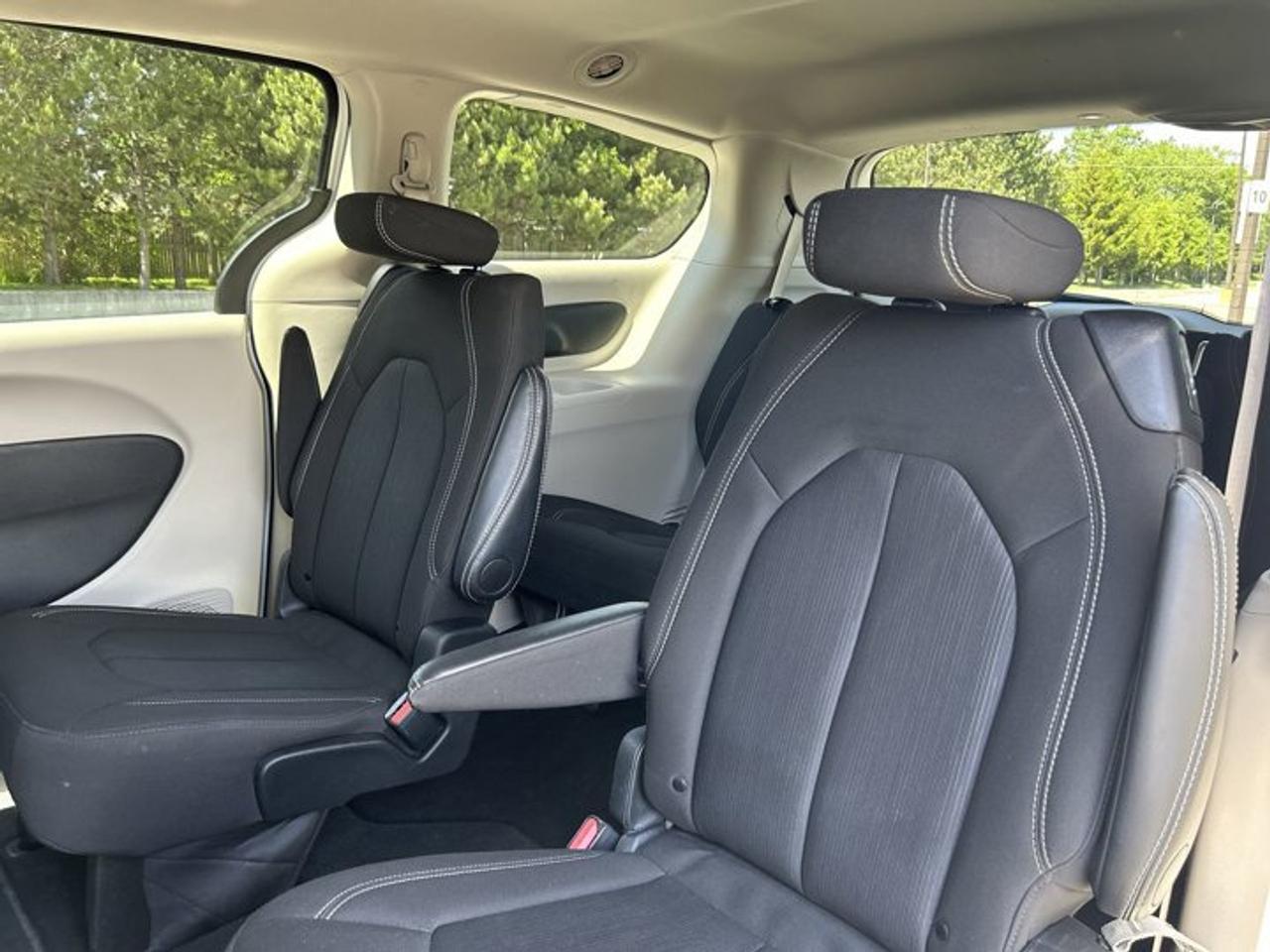 2024 Dodge Grand Caravan SXT 2WD | No Accidents | Heated Steering Wheel Photo