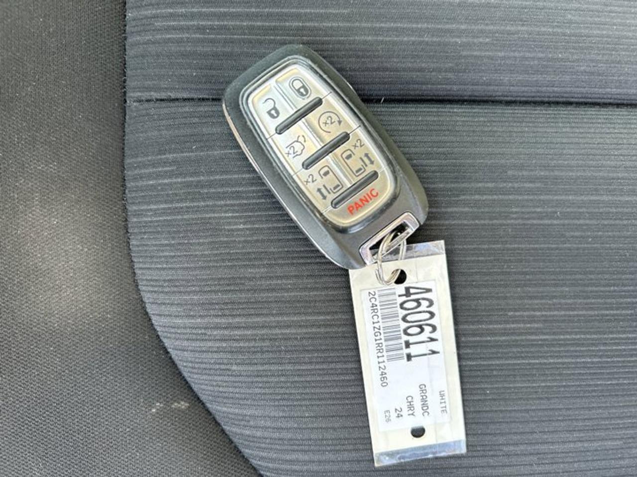 2024 Dodge Grand Caravan SXT 2WD | No Accidents | Heated Steering Wheel Photo