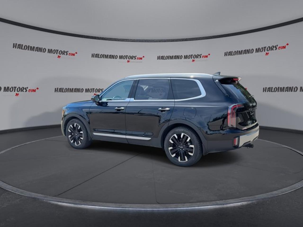 2023 Kia Telluride SX AWD | No Accidents | Ventilated Front Seats | Heated Steering Photo