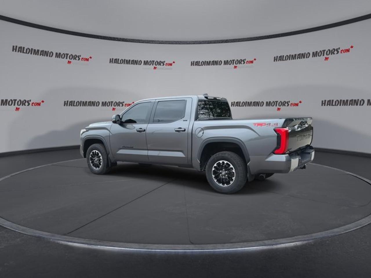 2025 Toyota Tundra SR5 Crewmax 5.5' Box 4x4 | No Accidents Photo