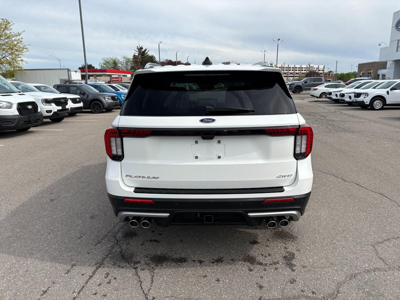 2025 Ford Explorer Platinum 600A|ULTIMATE PK|CLEAN CARFAX|$10K IN OPTIONS Photo