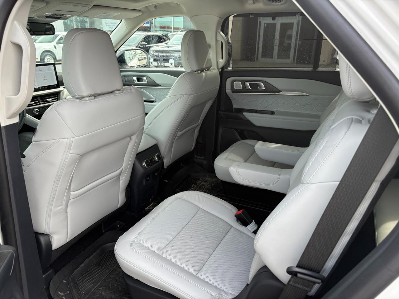 2025 Ford Explorer Platinum 600A|ULTIMATE PK|CLEAN CARFAX|$10K IN OPTIONS Photo