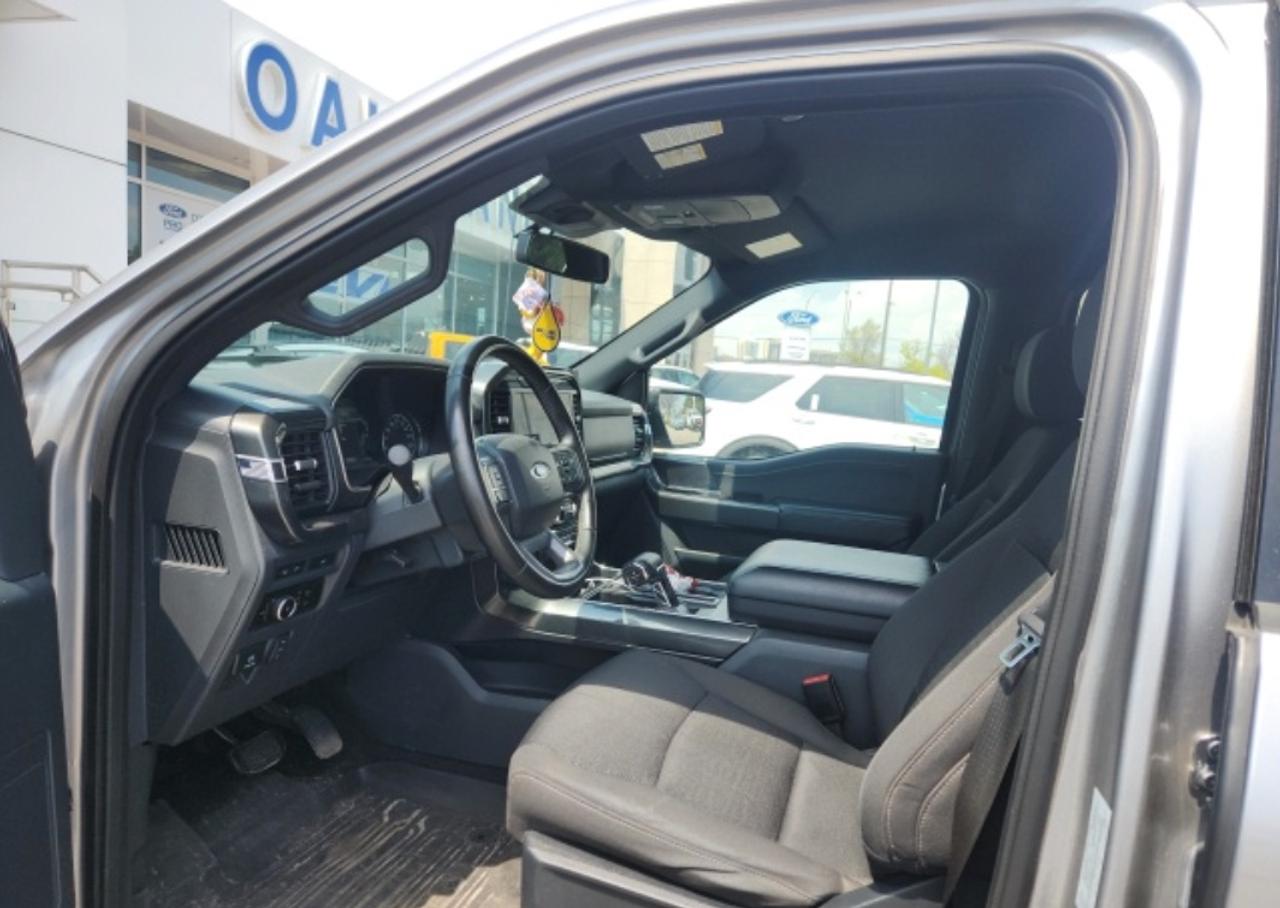 2023 Ford F-150 XLT 302A HIGH|SPORT PK|5.0L V8|WHLS 18 6-SPOKE|FX4 OFF-ROAD PKG|PWR-ADJ PEDALS|TAILGATE STEP Photo