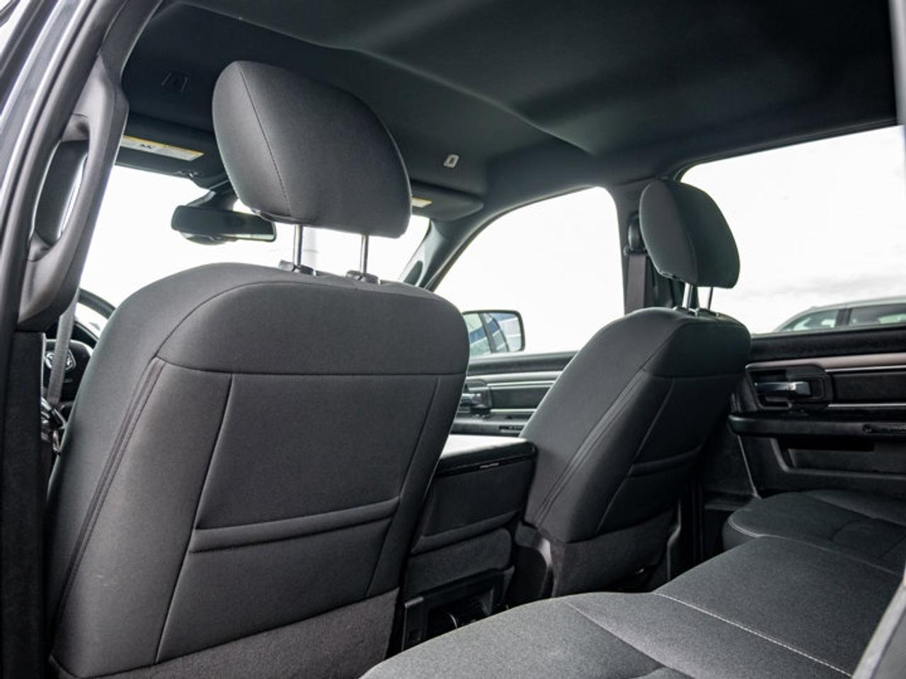 2021 RAM 1500 Classic WARLOCK Photo