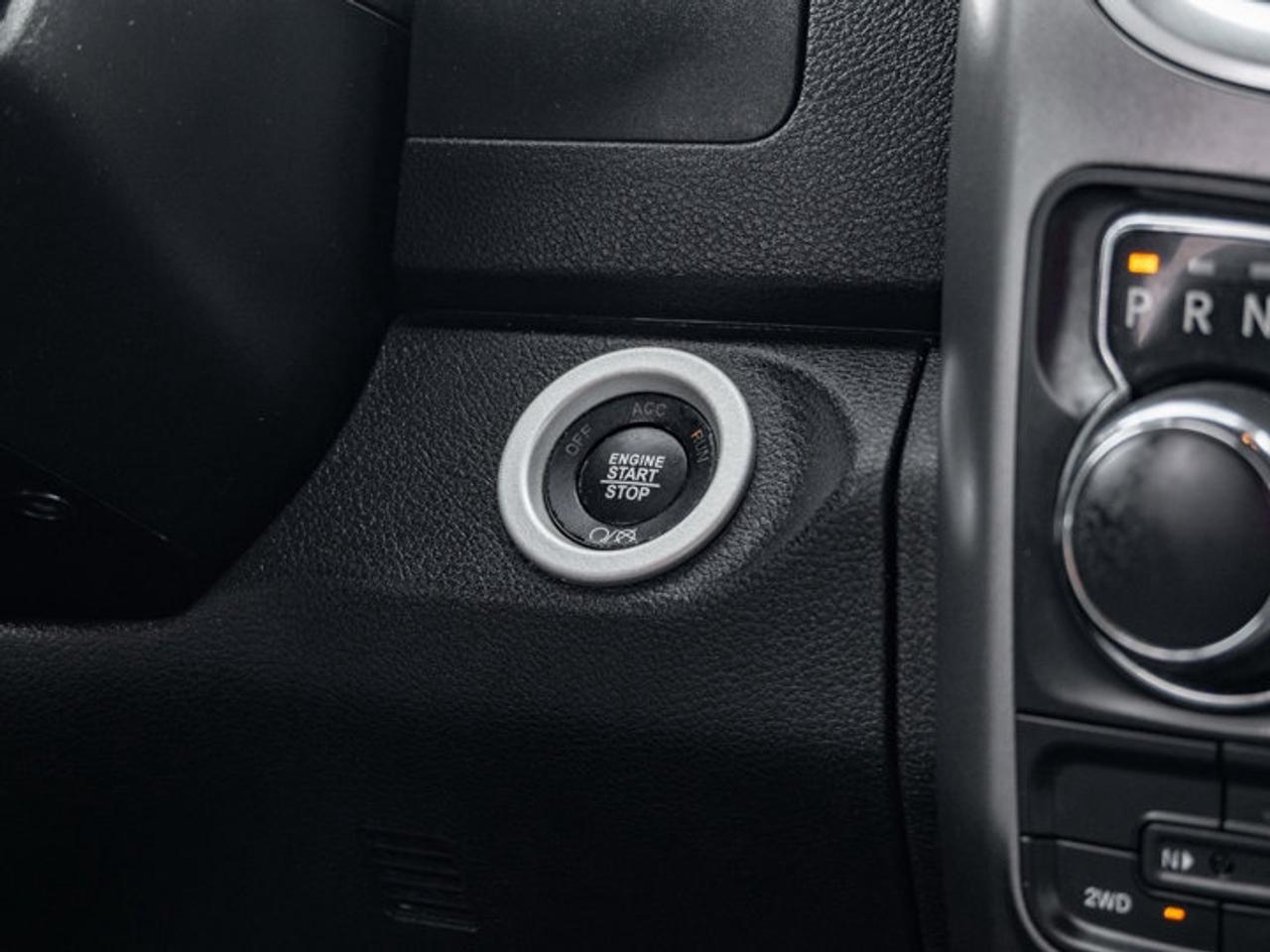 2021 RAM 1500 Classic WARLOCK Photo
