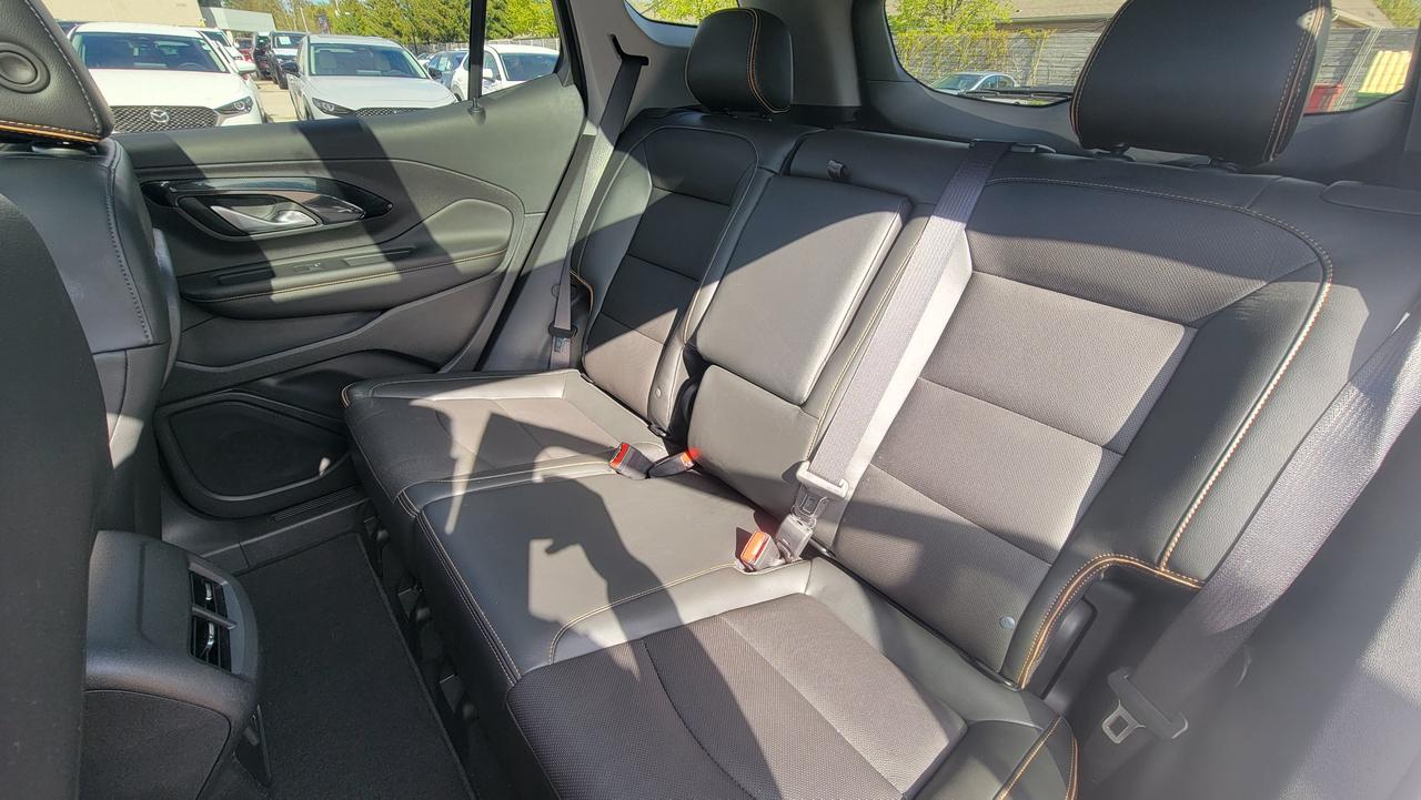 2022 GMC Terrain AT4 Photo