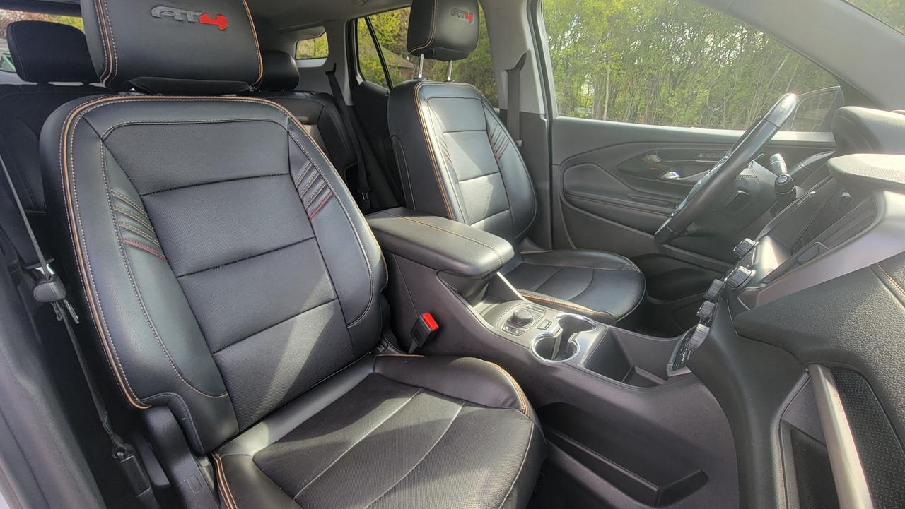 2022 GMC Terrain AT4 Photo
