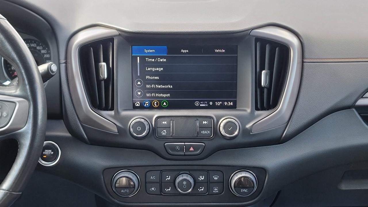2022 GMC Terrain AT4 Photo