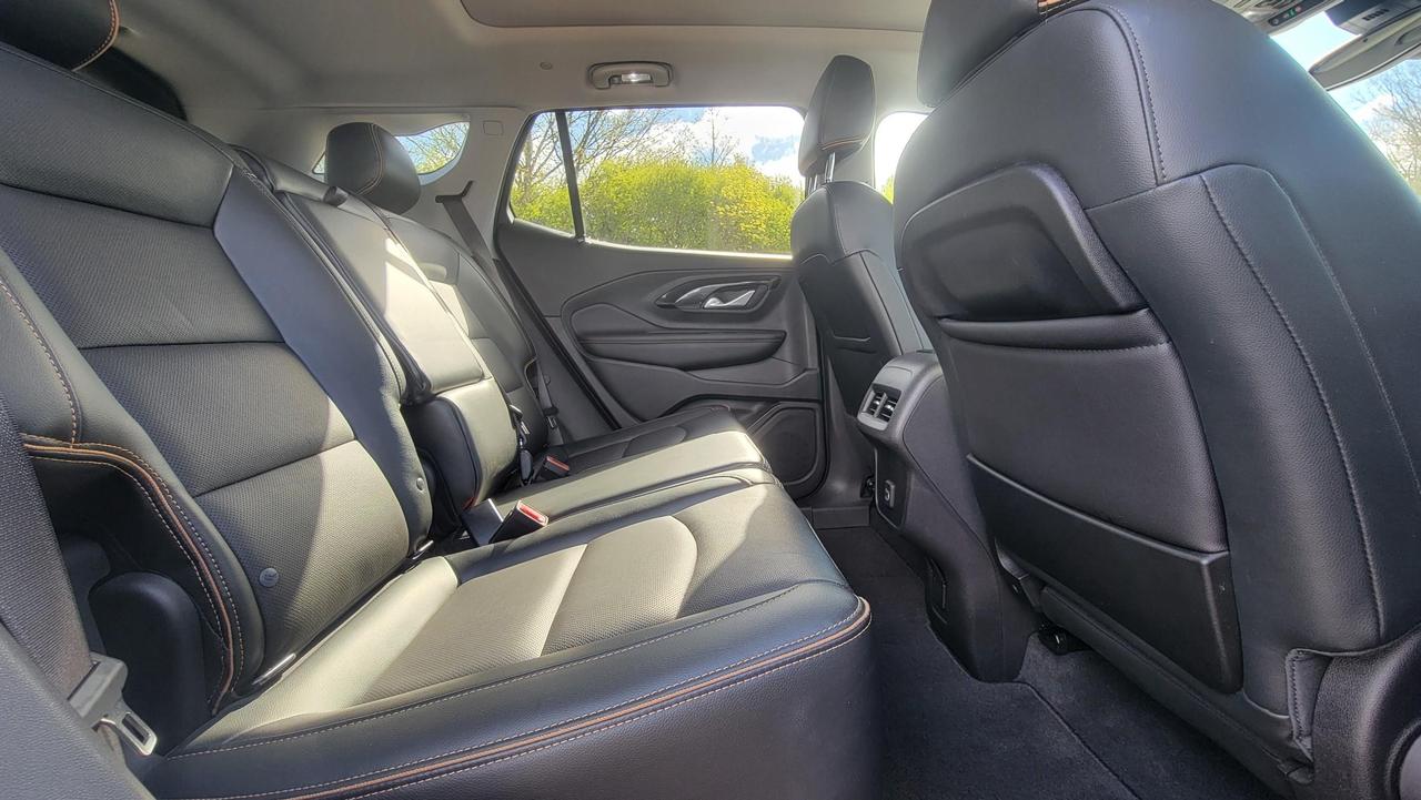 2022 GMC Terrain AT4 Photo
