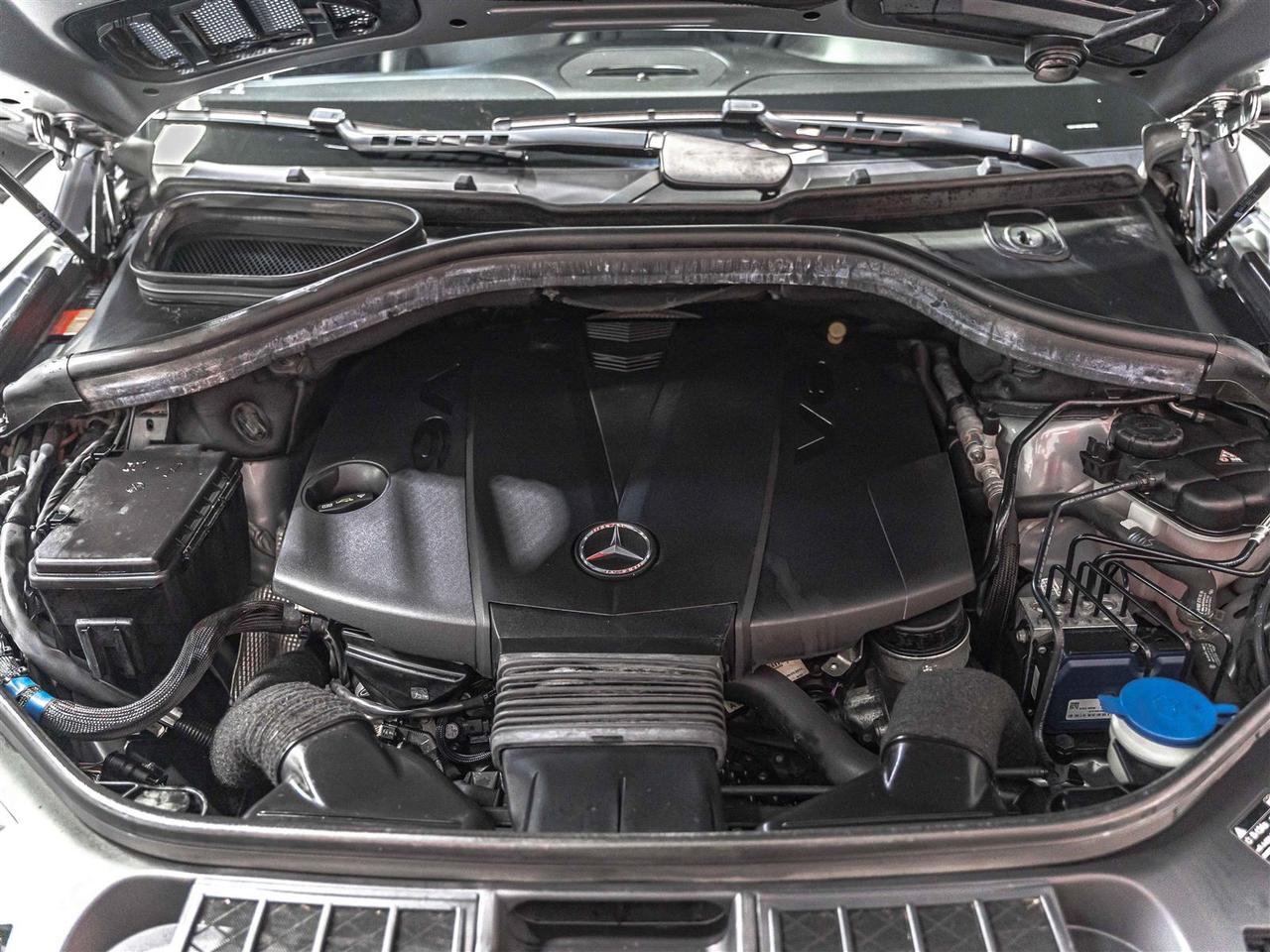 2015 Mercedes-Benz ML 320 ML 350 BlueTEC|AMG Package|Diesel|Air Ride Suspension|360cam Photo