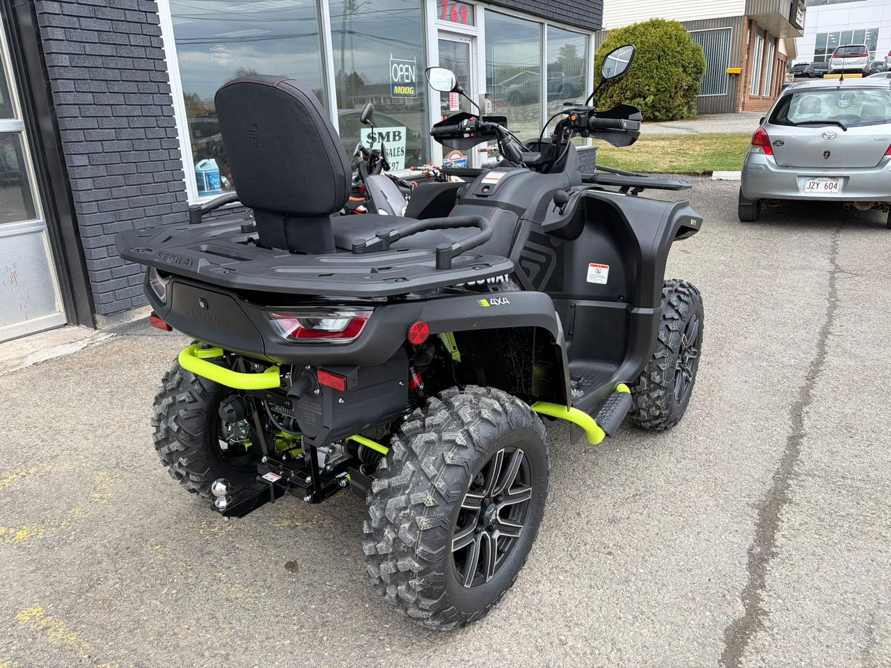 2026 Segway Snarler 600 2 Seat Black & Neon Green Photo