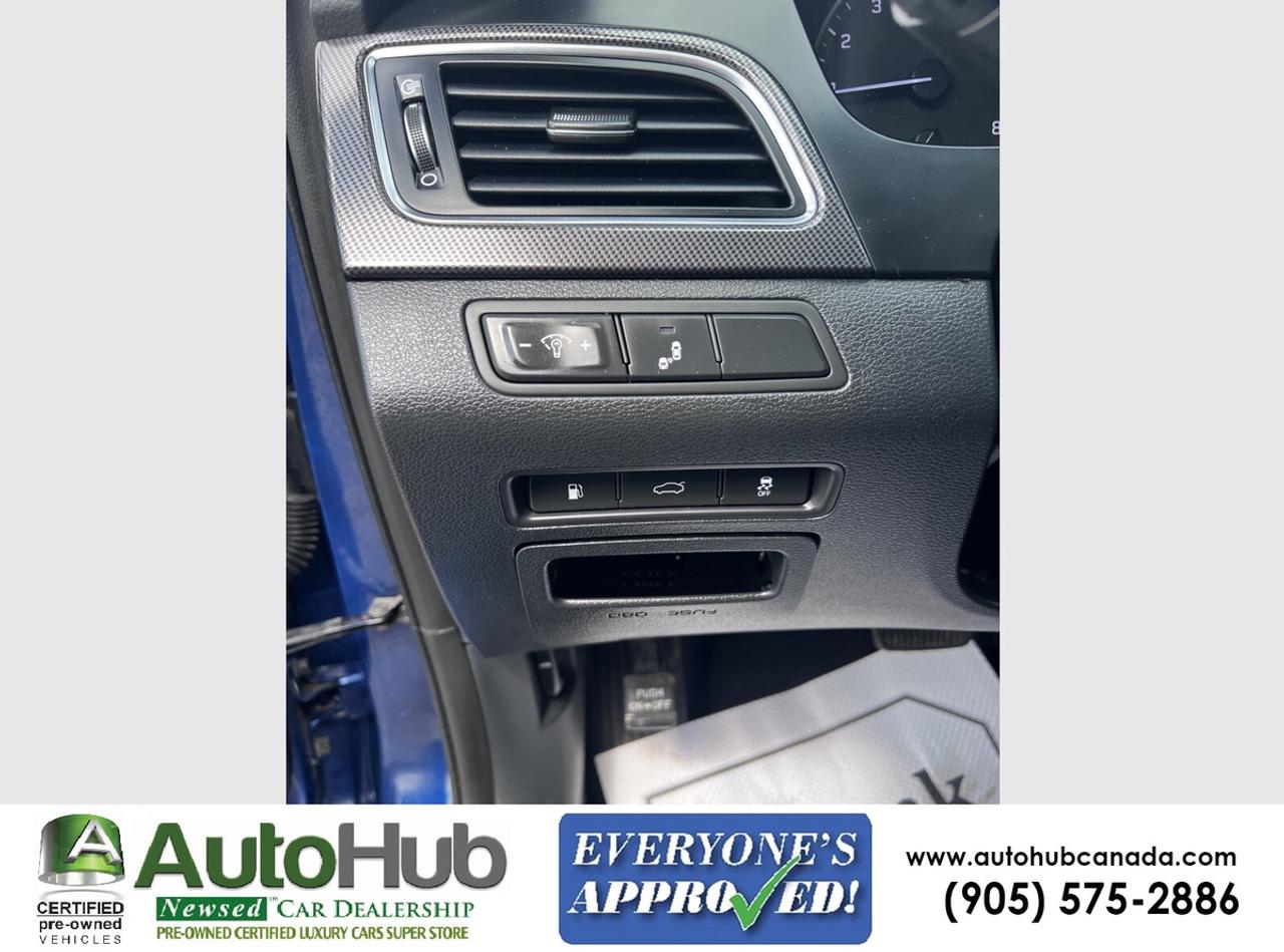 2016 Hyundai Sonata SPORT TECH-NAV-PANO. ROOF-BACKUP CAMERA Photo