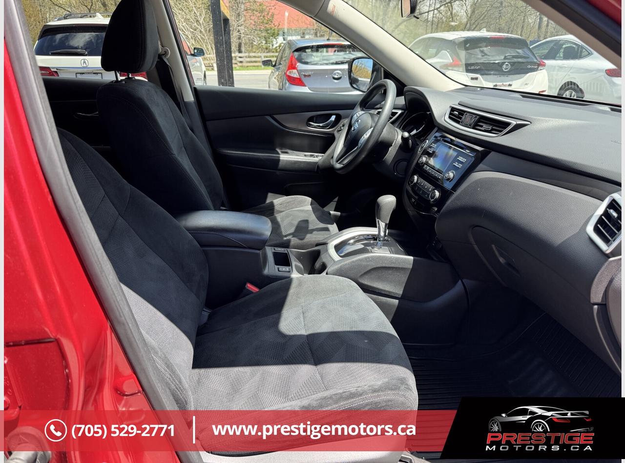 2016 Nissan Rogue SL Photo