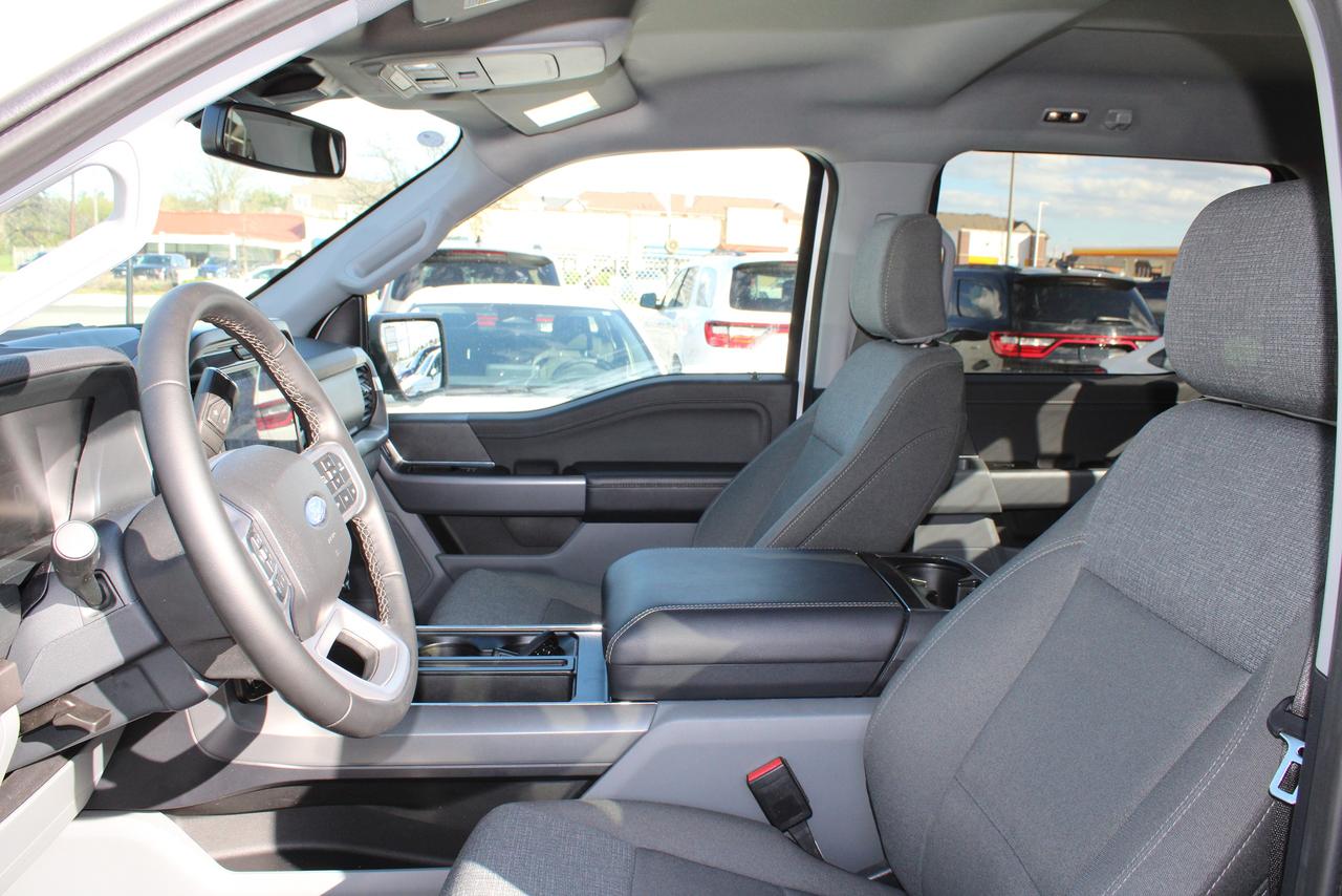 2025 Ford F-150 XLT 4WD SuperCrew 6.5' Box Photo