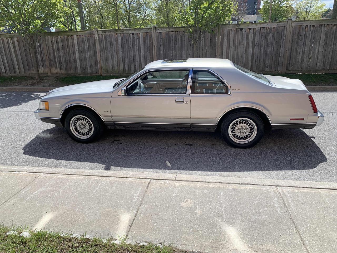 1991 Lincoln Mark VII LSC/ V8 / SUPER RARE/ LEATHER / ROOF / RUNS GREAT Photo