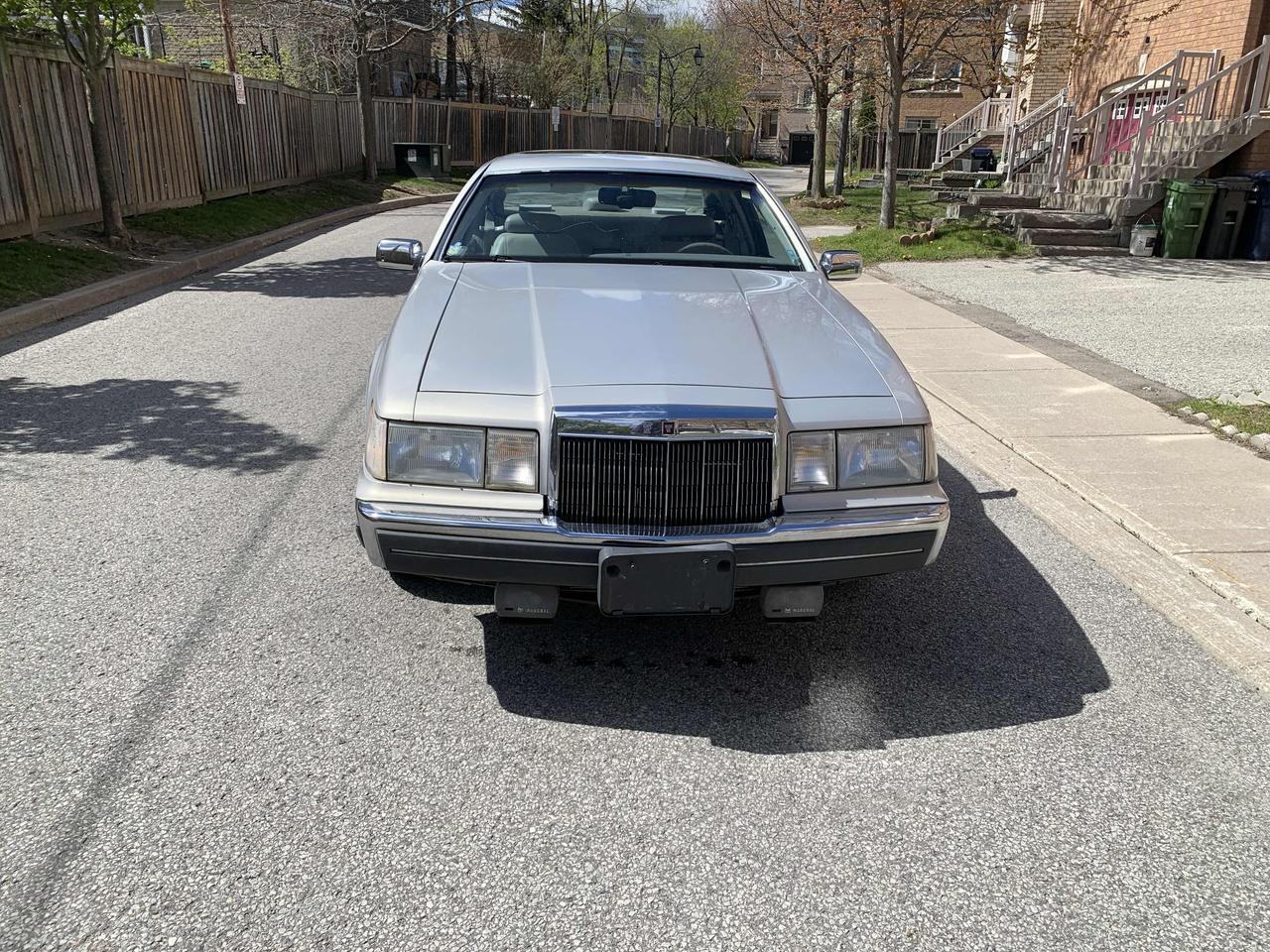 1991 Lincoln Mark VII LSC/ V8 / SUPER RARE/ LEATHER / ROOF / RUNS GREAT Photo4