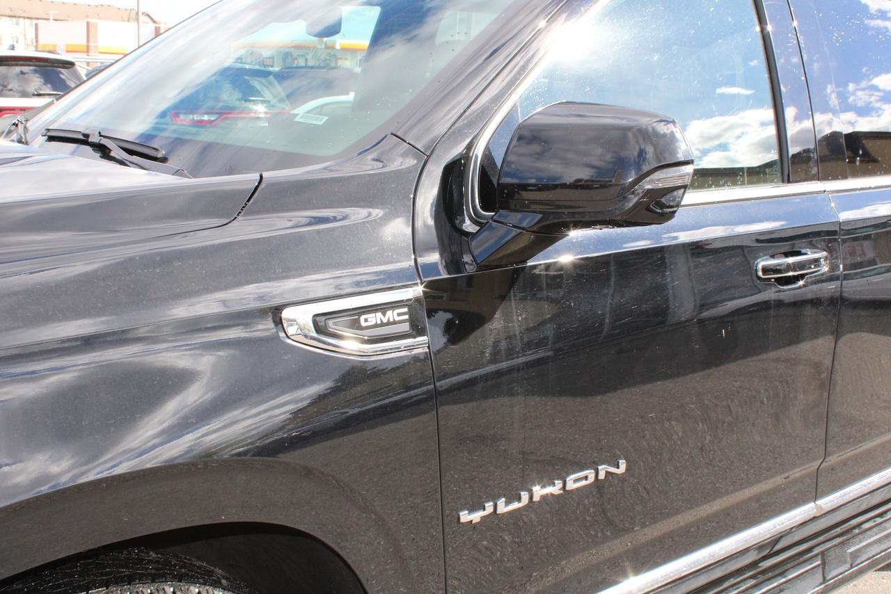 2024 GMC Yukon XL 4WD 4dr SLT Photo2