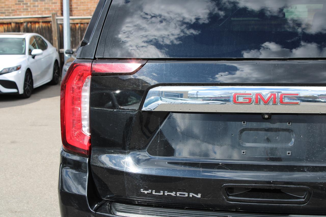 2024 GMC Yukon XL 4WD 4dr SLT Photo