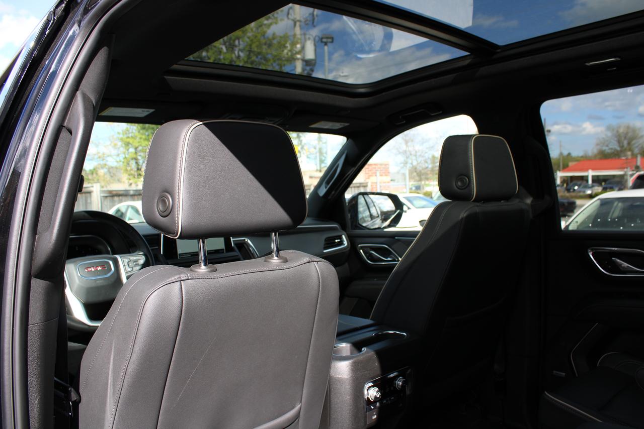 2024 GMC Yukon XL 4WD 4dr SLT Photo